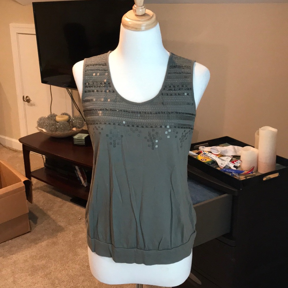 Chico’s sleeveless top